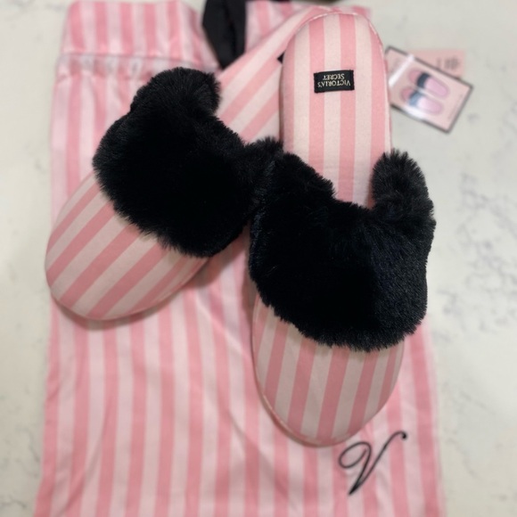 VICTORIA SECRETS slippers✨✨NEW✨✨SIZE 7/8 - Picture 2 of 8